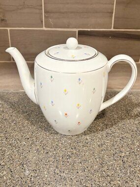 VTG Arzberg abstract tulip teapot